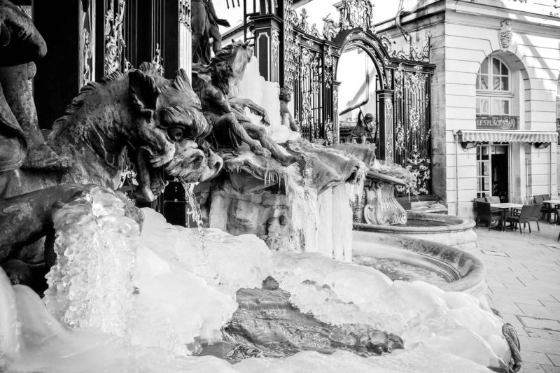 Fontaine-Glace-Place Stanislas-Hiver 2017-2018 1400px-6002